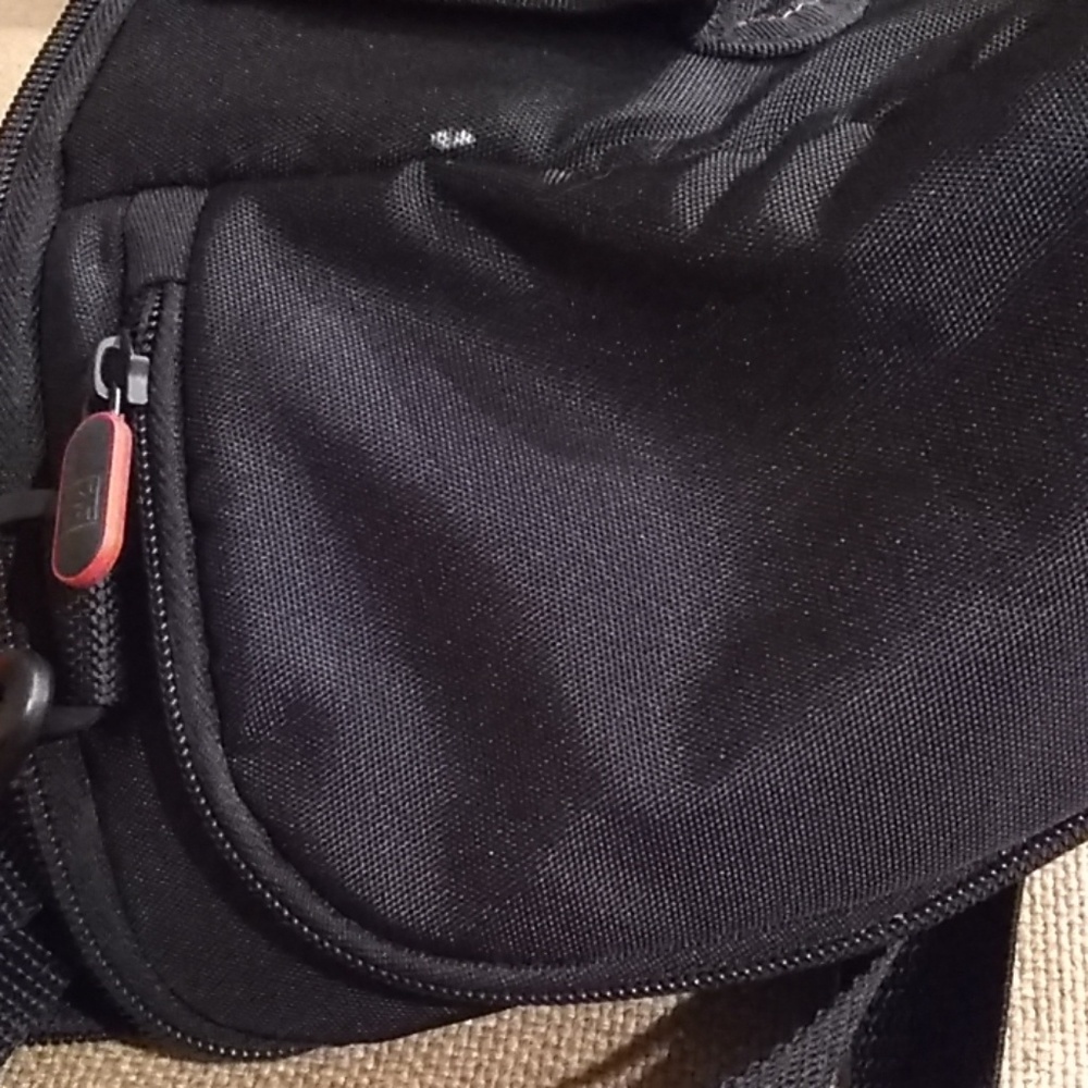 Case Logic Camera Case - Picture 6 of 8